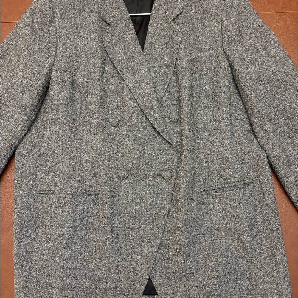 Rena Rowan Gray Double-Breasted Blazer